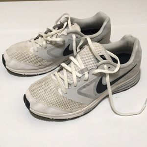Nike Zoom Fly Tennis Shoes